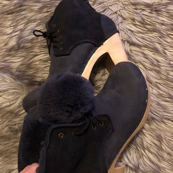 Shearling Lined Clog Boots - great condition - Picture 13 of 13